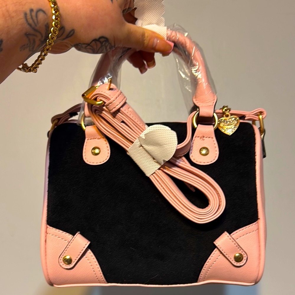 Juicy Couture Black and Pink Women's Bag liquorice velour NWT rare - Picture 2 of 12